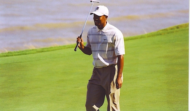 tiger-woods-smiling