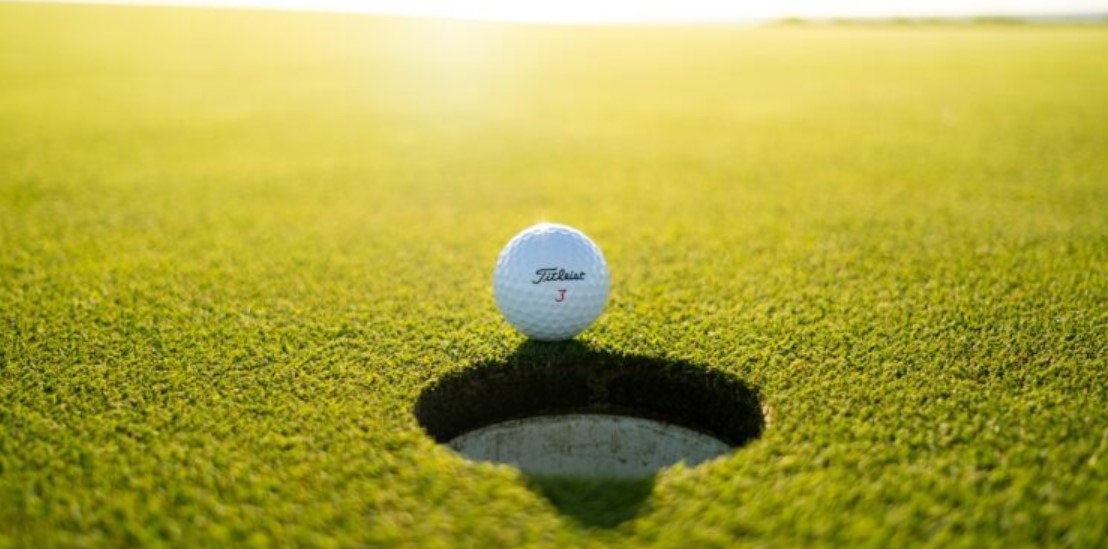 Maximizing Your Potential: How Golf Equipment Can Improve Your Game