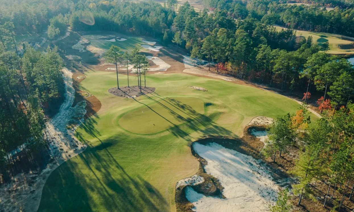 Pinehurst No. 10: A Masterpiece by Tom Doak