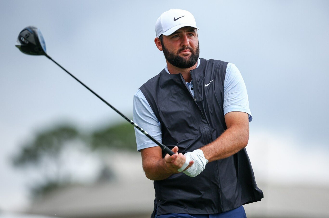Scheffler Continues Streak at RBC Heritage, Play Postponed Until Monday
