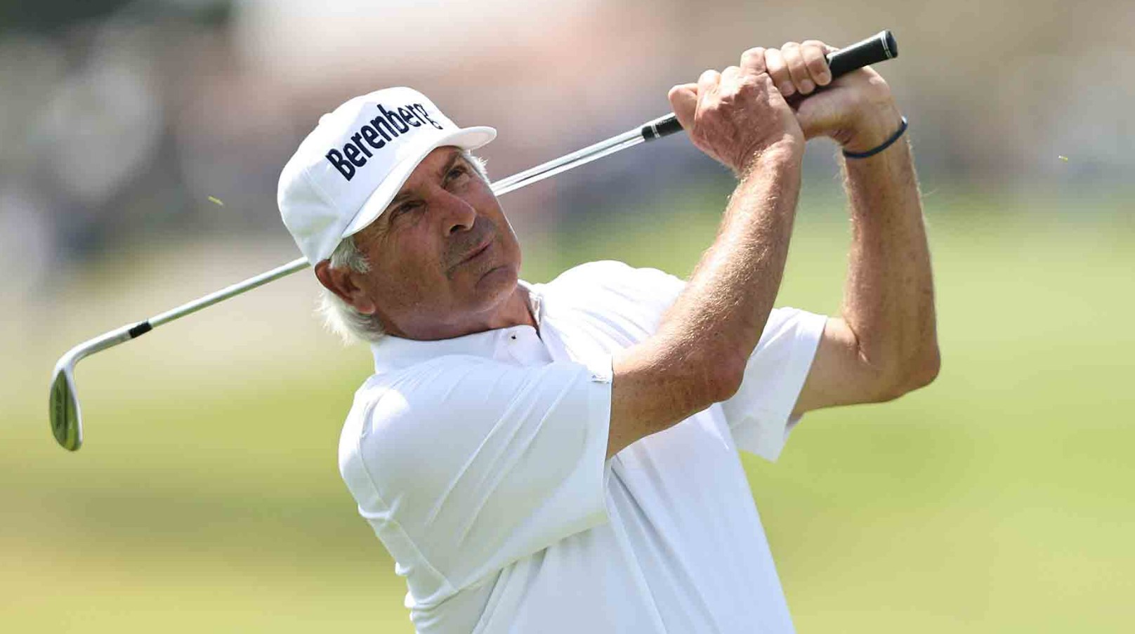 Defying the Odds: Fred Couples’ Persistence in the Face of Back Pain