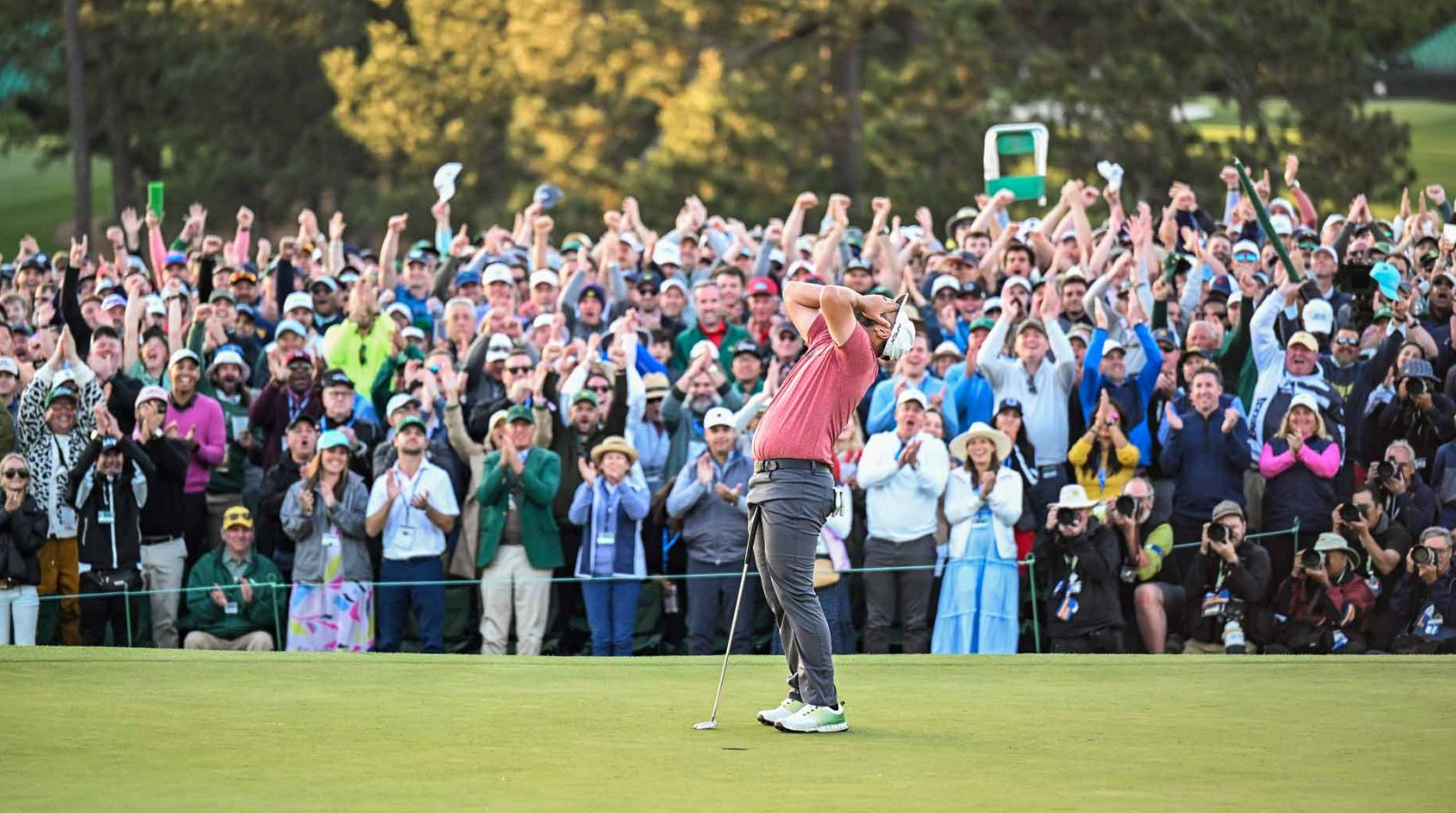 Expert Insights: Who Will Don the Green Jacket at the Masters?