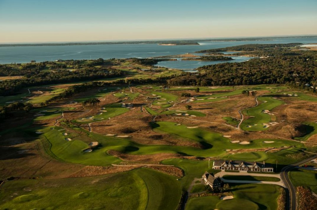 Discover America’s top golf courses, rich heritage, and iconic designs in Myrtle Beach, New York, Pennsylvania, and more for an unmatched golfing experience.