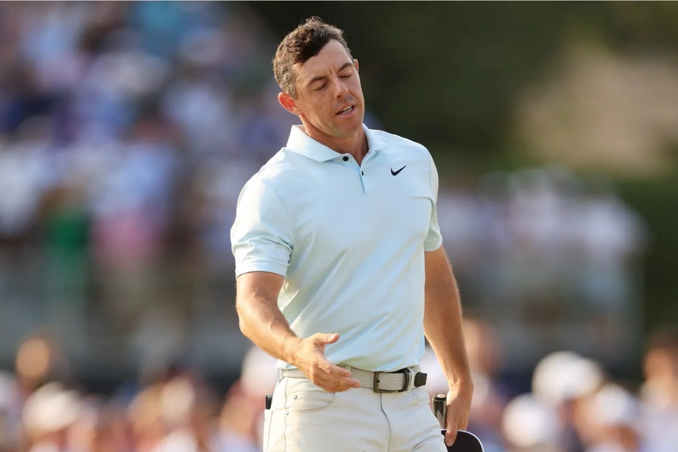 Witness Rory McIlroy’s dramatic U.S. Open finale at Pinehurst against Bryson DeChambeau, capturing key moments and intense golf showdowns