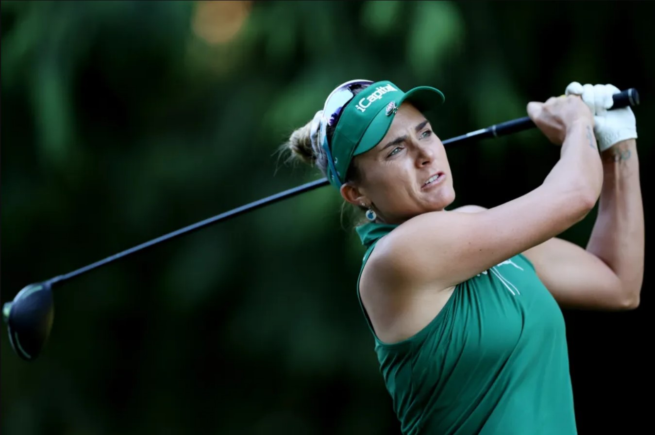 Explore Lexi Thompson’s leading performance and tactical play at Sahalee in the KPMG Women’s PGA Championship, featuring insights on Nelly Korda and Patty Tavatanakit