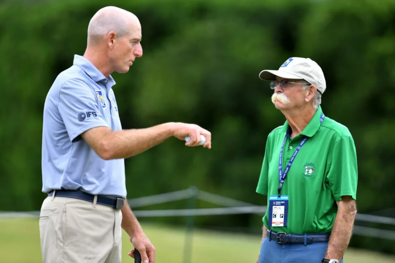 Jim Furyk reunites with veteran caddie Mike ‘Fluff’ Cowan, enhancing PGA Tour Champions strategy with profound experience and partnership insights