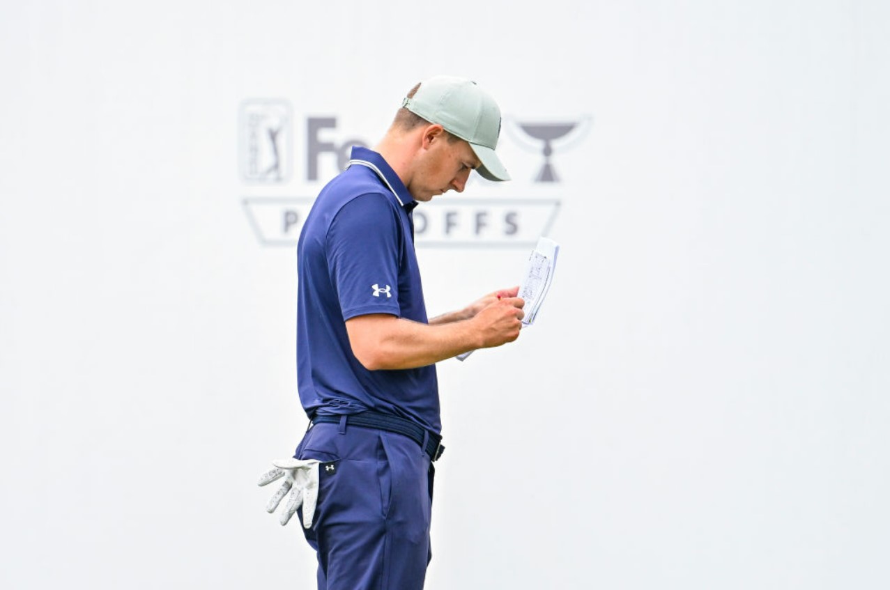 Discover the PGA Tour’s new rule change, offering a 15-minute scorecard correction window to prevent golfer disqualifications like Spieth’s incident.