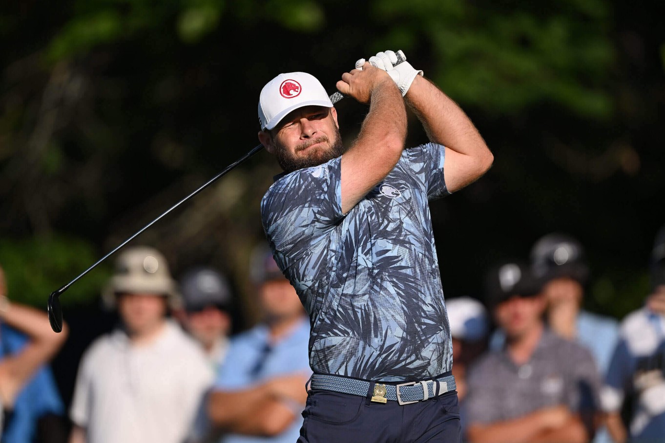 Discover Tyrrell Hatton’s astonishing performance at Pinehurst’s challenging U.S. Open, defying expectations and mastering adversity.