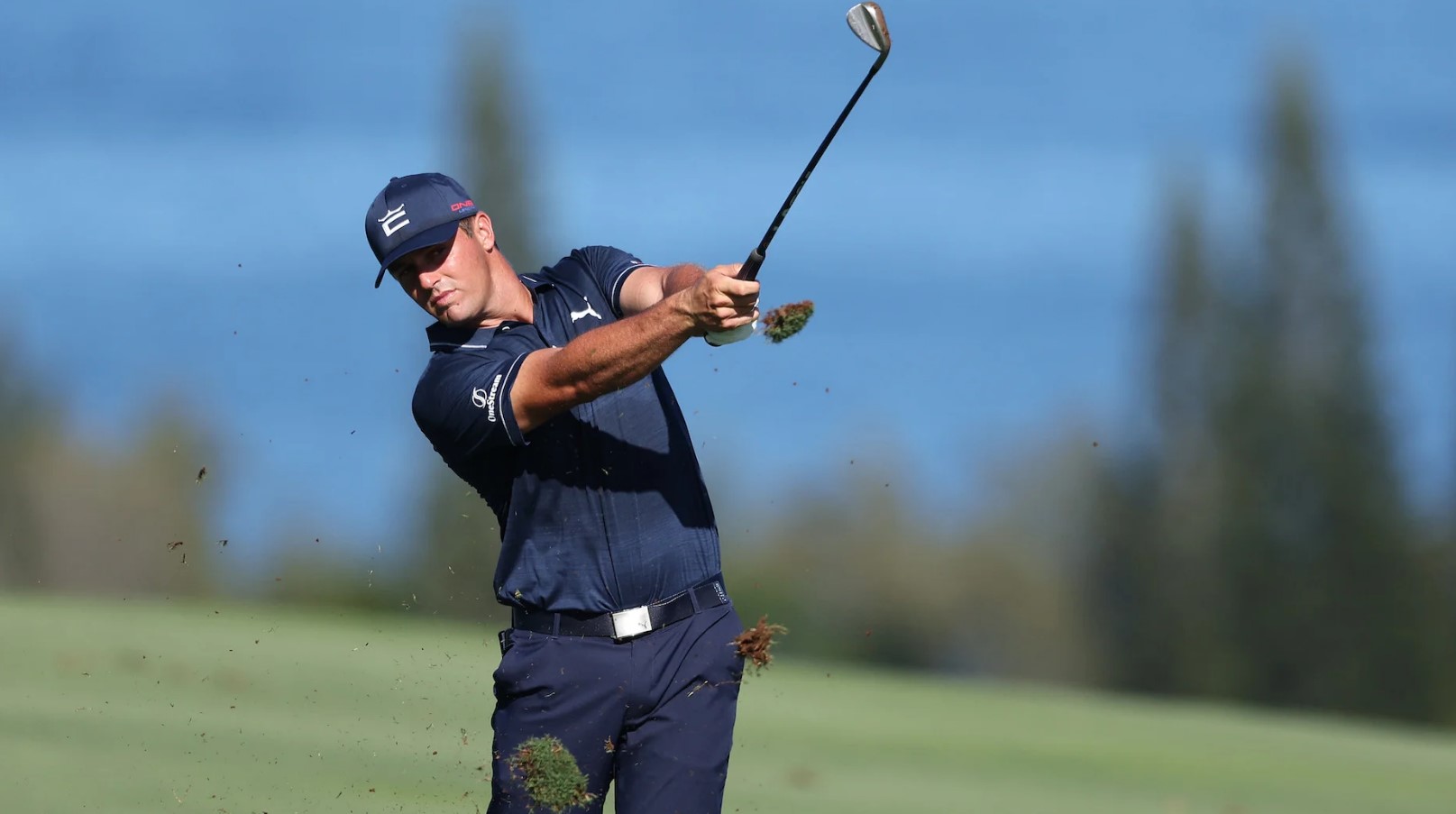 Discover Bryson DeChambeau’s unique golf strategies to lower scores through innovative training and on-course tactics