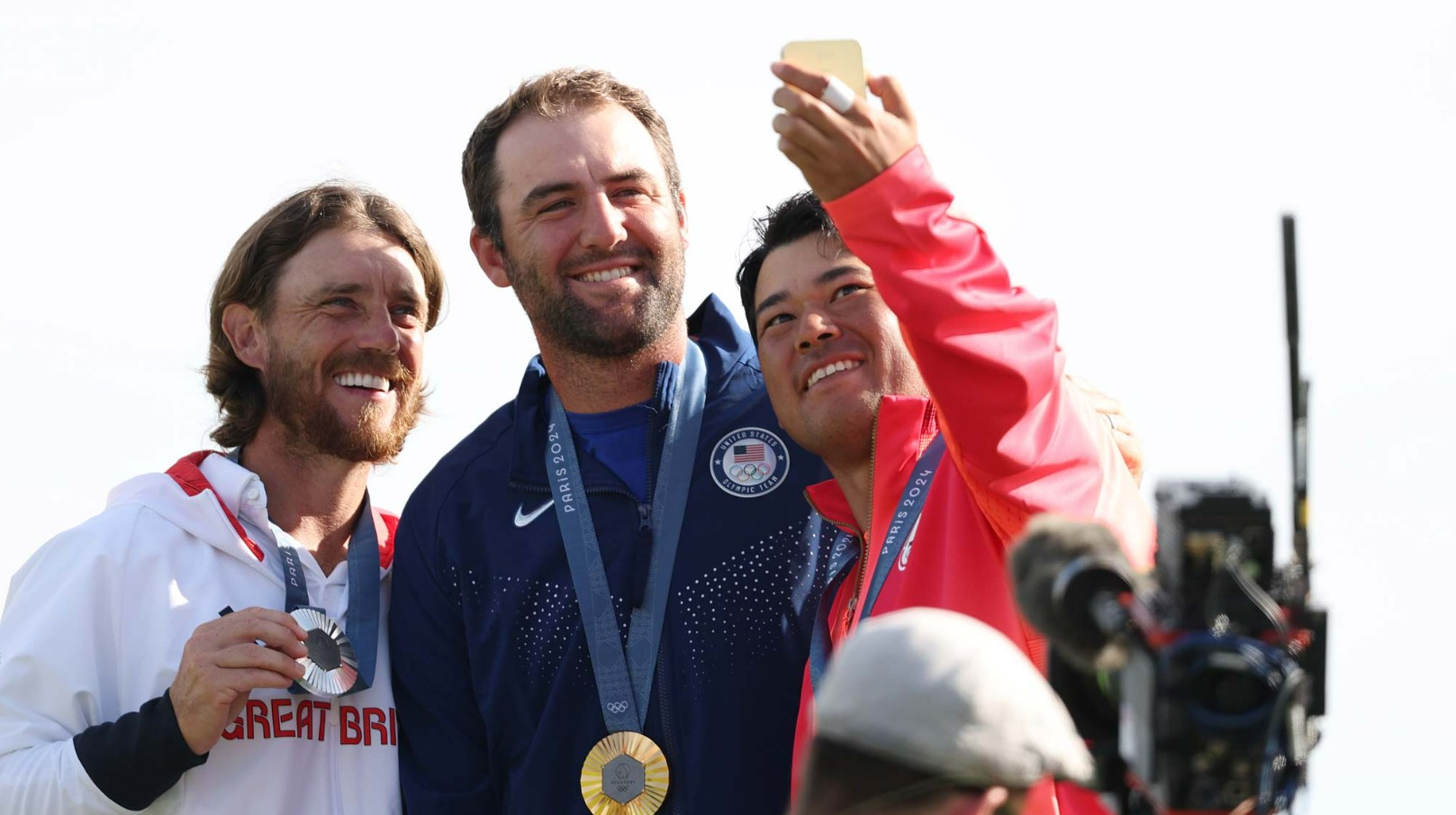 Team USA Shines at the 2024 Paris Olympics: Scottie Scheffler’s Gold Medal and Key Performances at Le Golf National