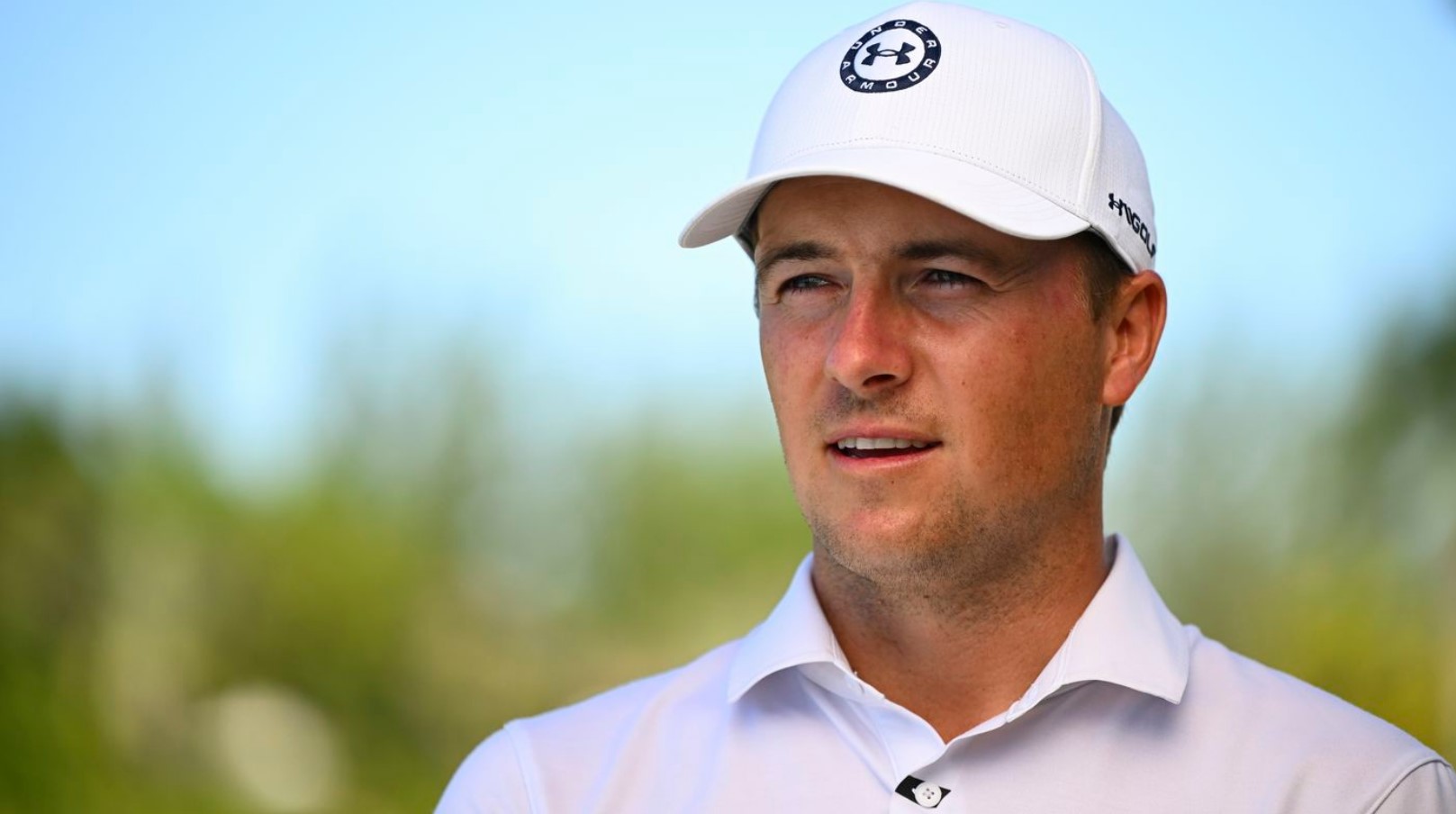 Jordan Spieth’s Resilient Journey Through Wrist Injuries: Analyzing the Effects of Ulnar Nerve Damage, Swing Adjustments, and Future Prospects