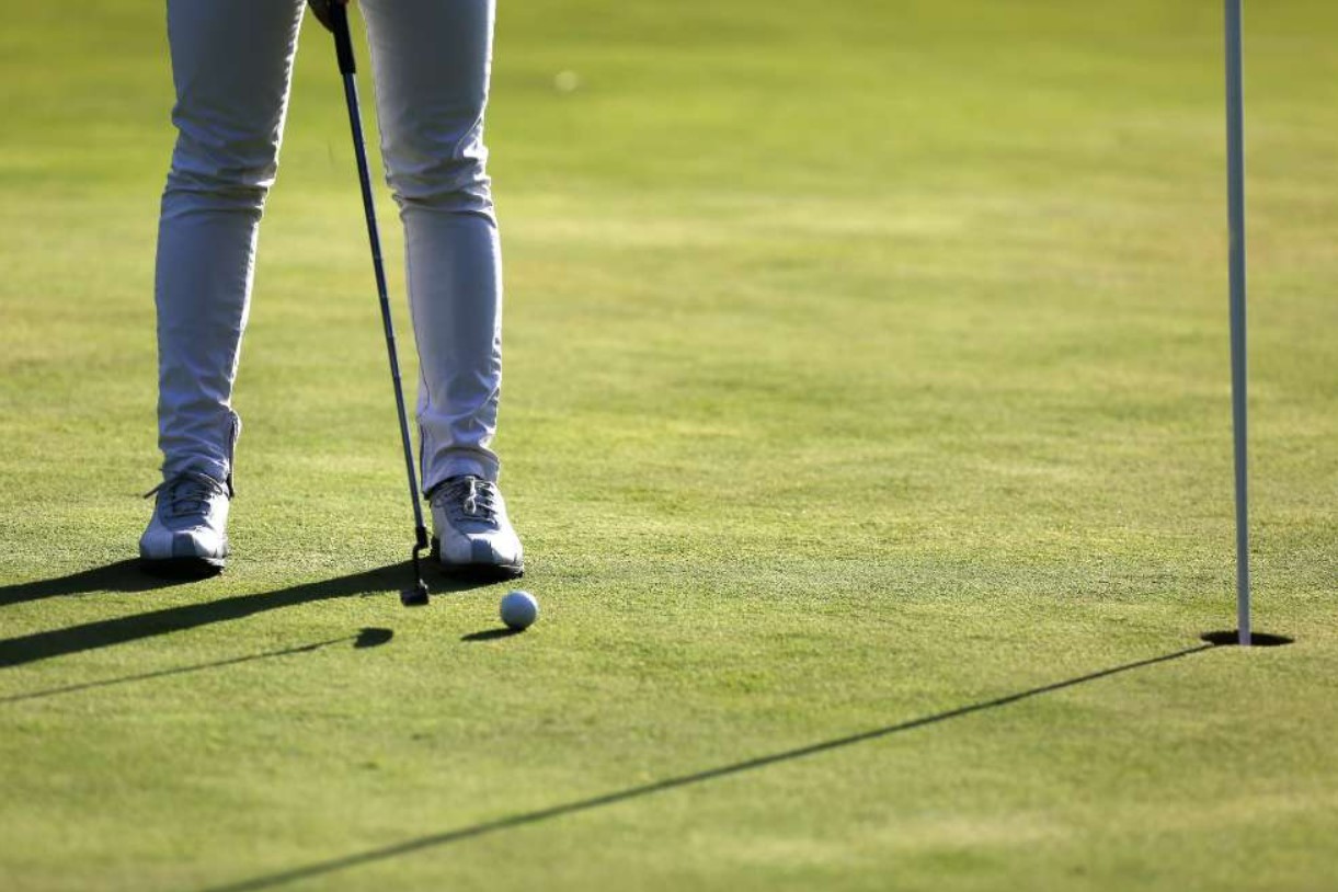 Mastering the Short Game: Essential Techniques for Sinking 4- to 5-Foot Putts with Confidence