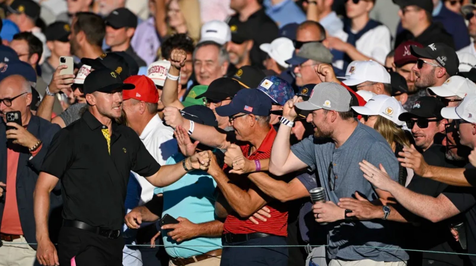 Home-Country Support Ignites Unforgettable Atmosphere at Presidents Cup