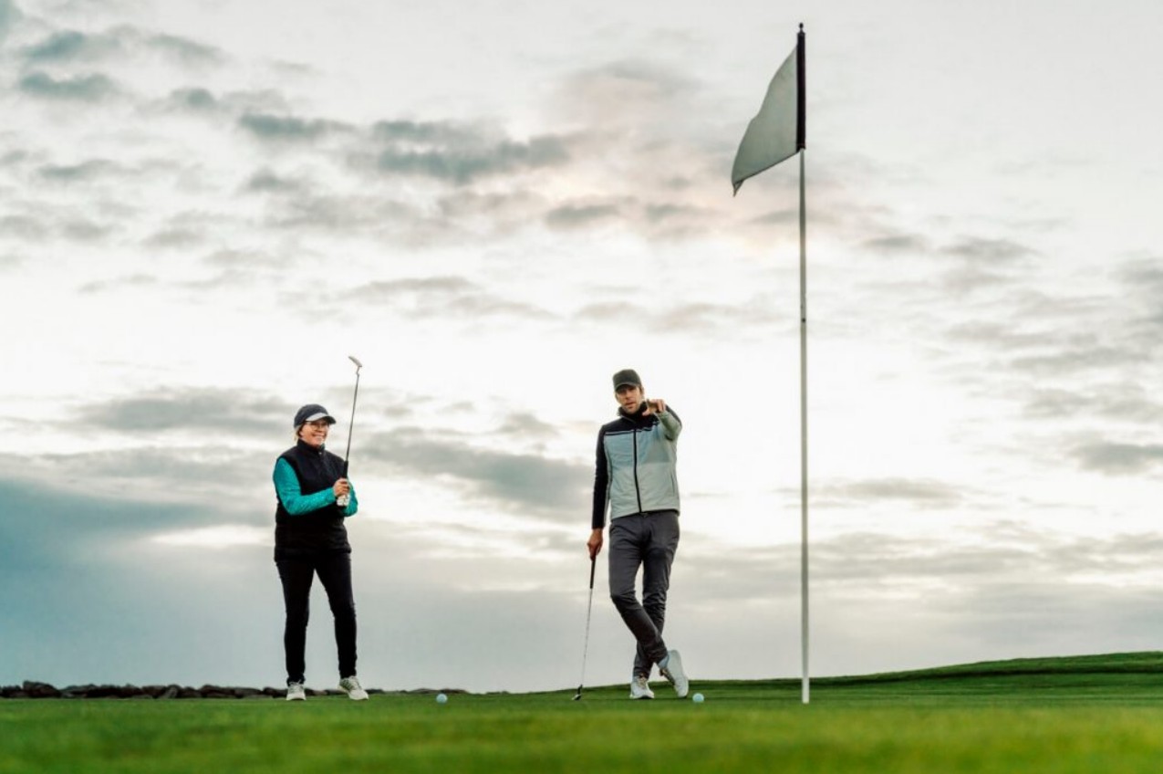 Winter Golf Mastery: Overcoming Cold-Weather Challenges to Improve Your Game